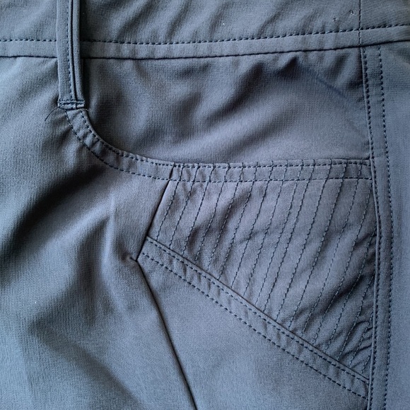 Nivo Madison Long Golf‎ Short in Size 10 - Picture 4 of 7